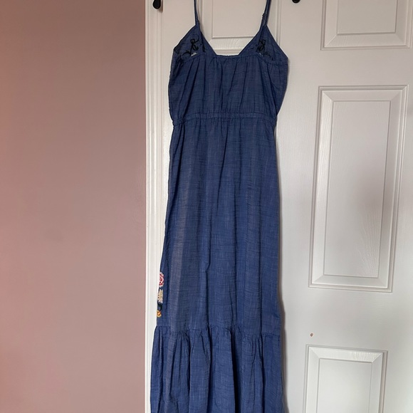 Forever 21 Embroidered Maxi Dress Small - Picture 8 of 9